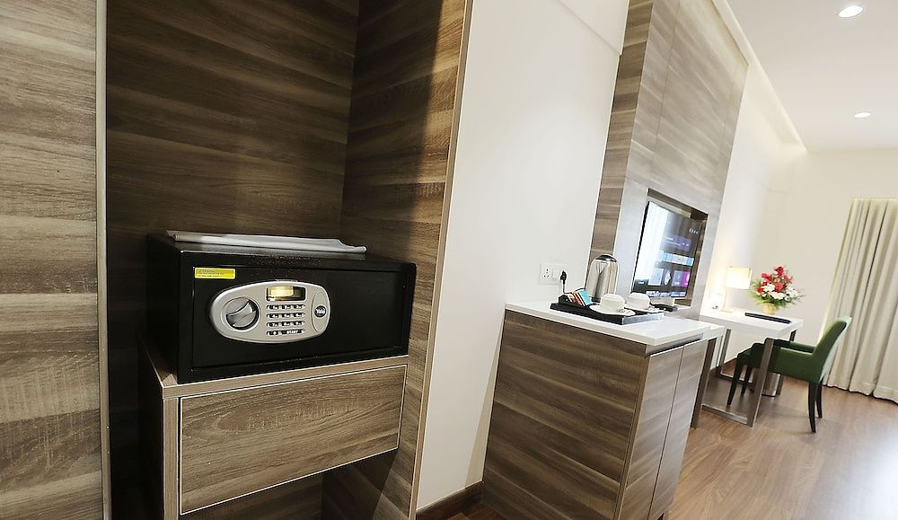 Pharos Hotels Executive Room, 1 Double Bed, Non Smoking, Pool View 10
