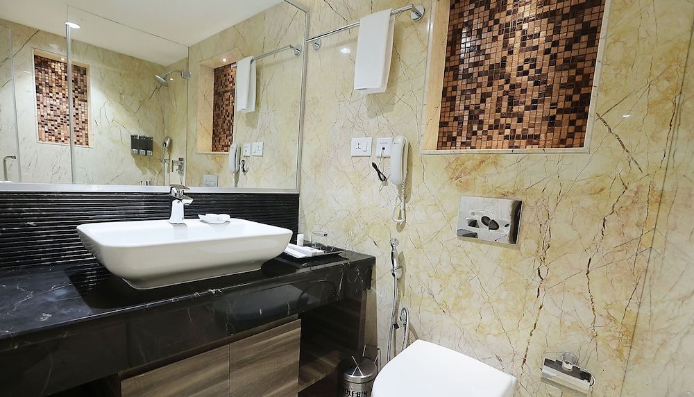 Pharos Hotels Executive Room, 1 Double Bed, Non Smoking, Pool View 13