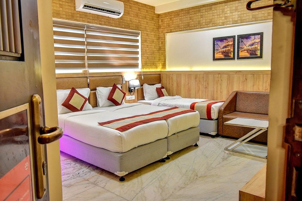 undefined Fabhotel Nestlay Rooms Airport 9