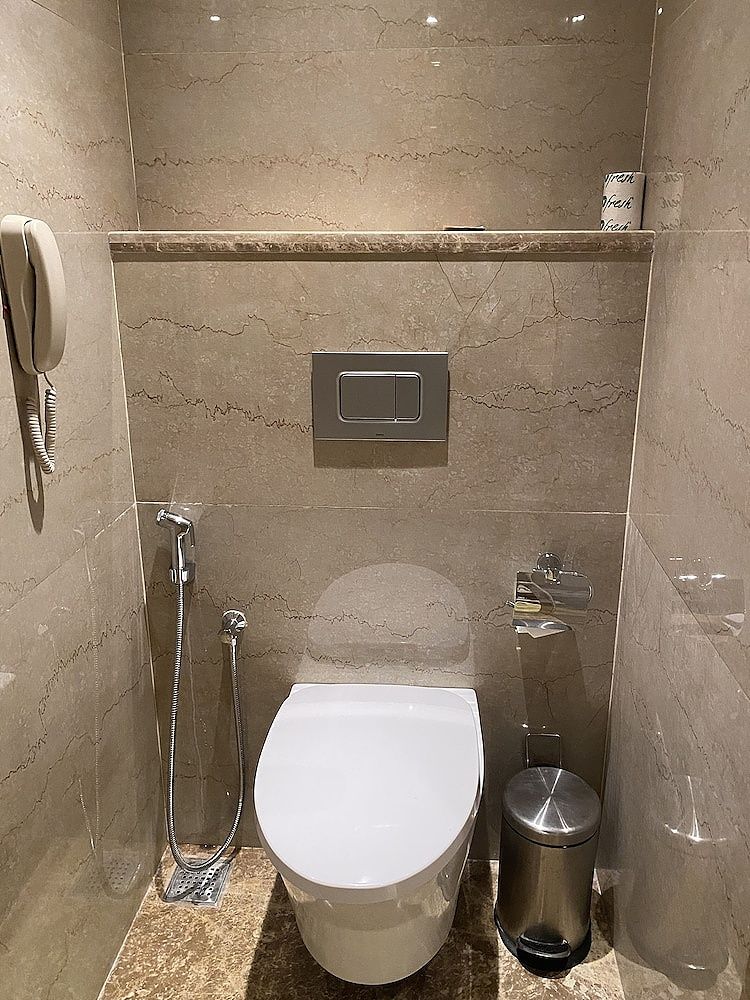 SRM Hotel Maraimalai Nagar Standard Room, 1 Queen Bed 3