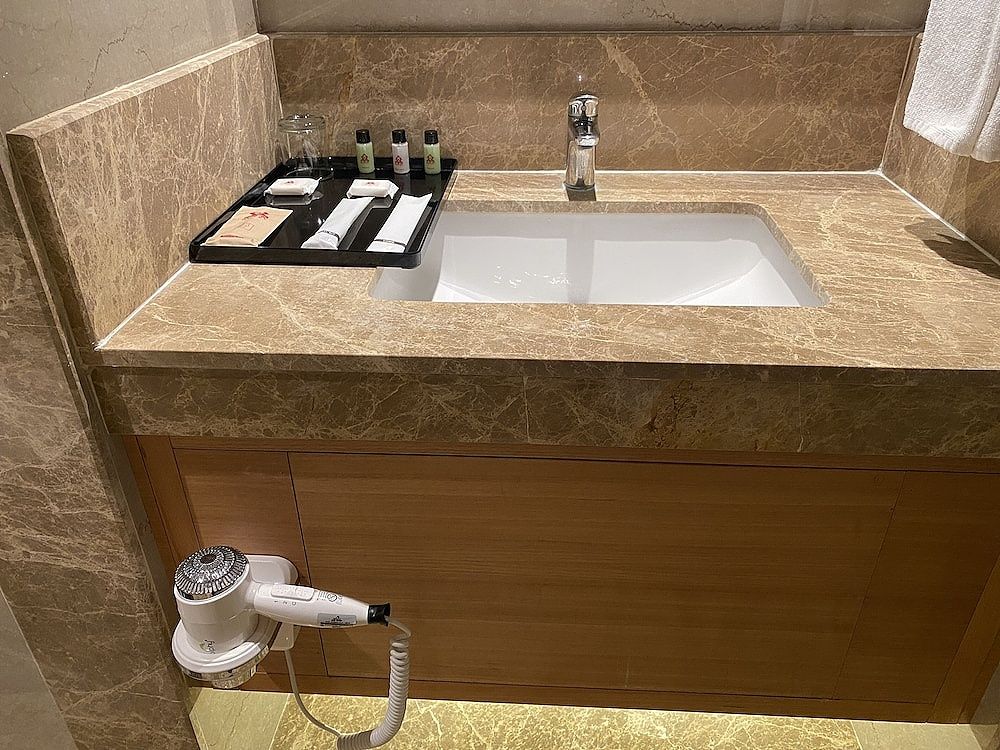 SRM Hotel Maraimalai Nagar Standard Room, 1 Queen Bed 4
