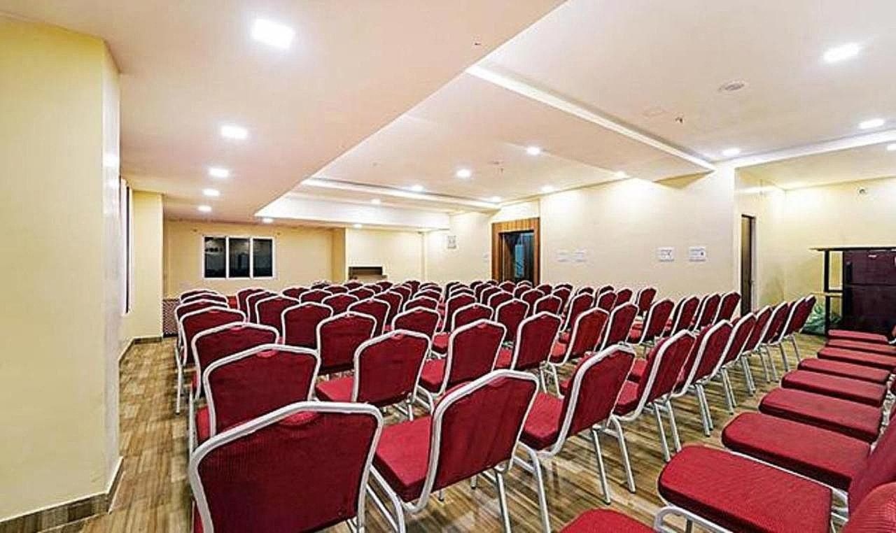 undefined FabHotel U Hotel T Nagar 6