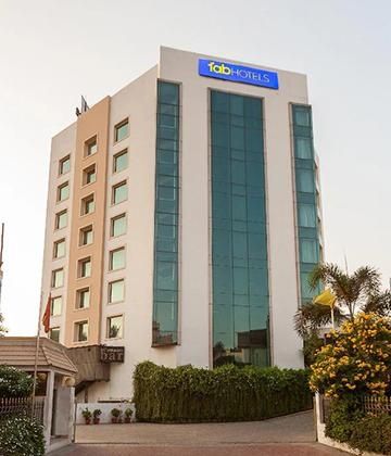 undefined FabHotel Prime Le Palace 2