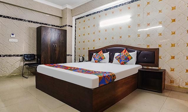 undefined Via Le Royal Inn 5