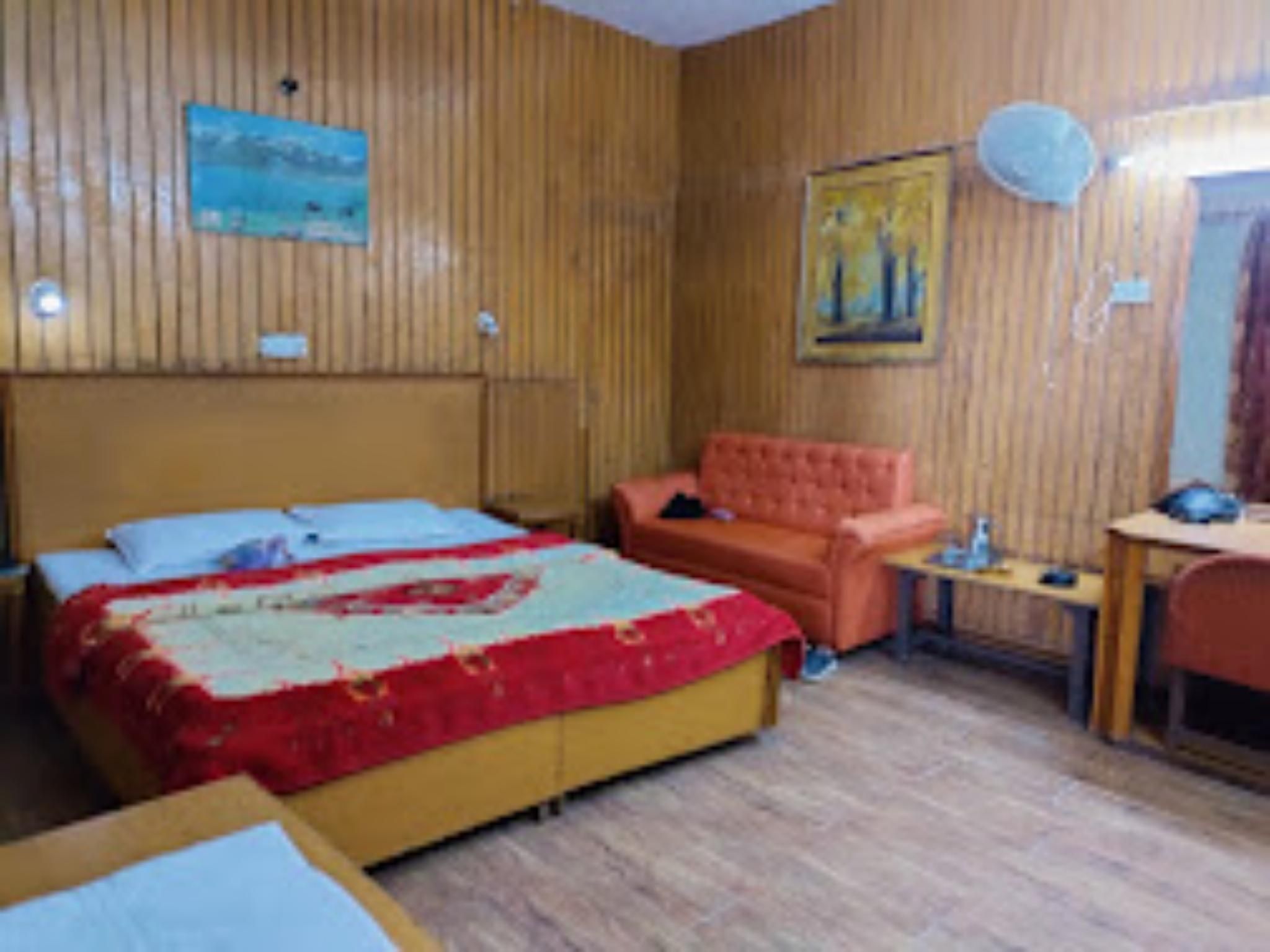 Deluxe Double Room B