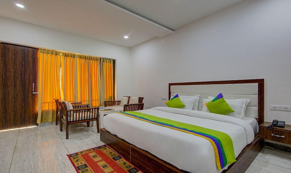 Deluxe Double Room, Balcony