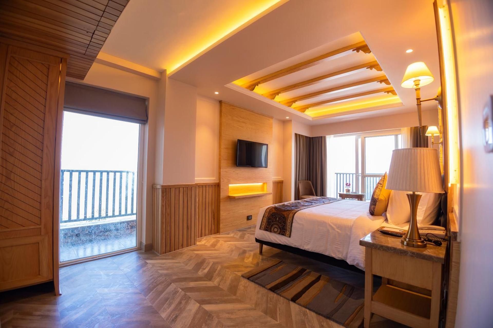Room, Balcony, Valley View (Panorama)