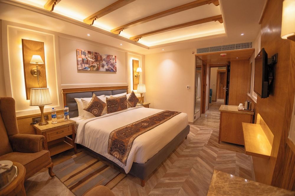 Presidium Sarovar Premiere Dalhousie Superior Double Room