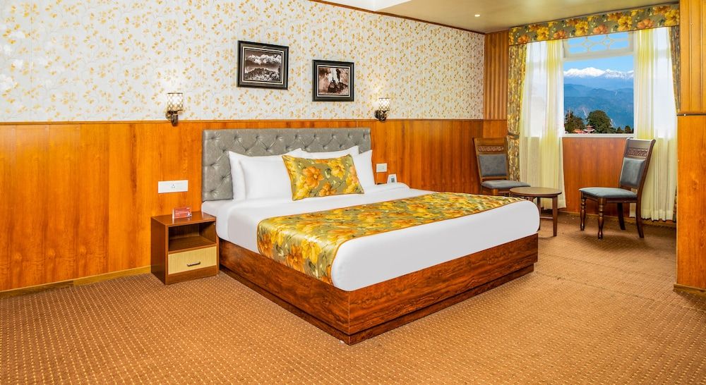 Summit Oakden Resort & Spa Premium Triple Room