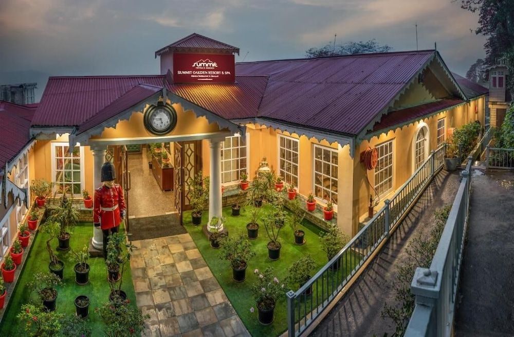 undefined Summit Oakden Resort & Spa