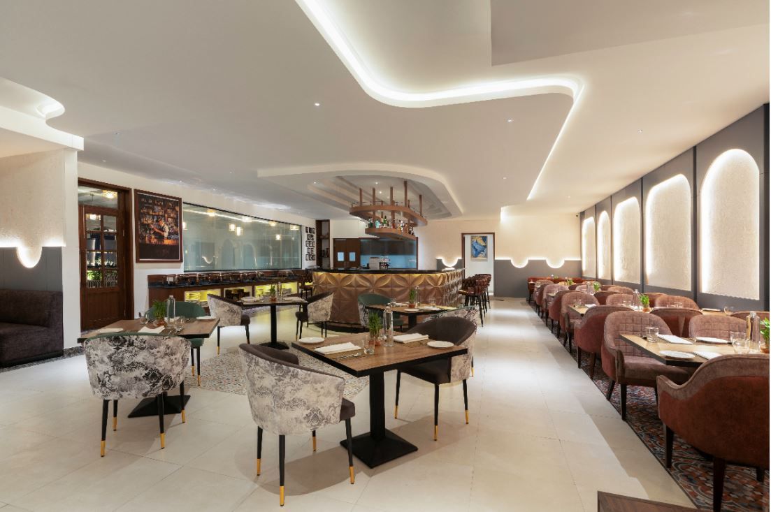 Food & Dining