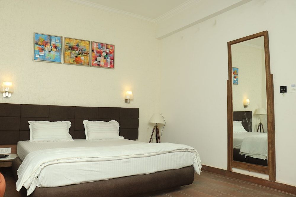 Royal Room