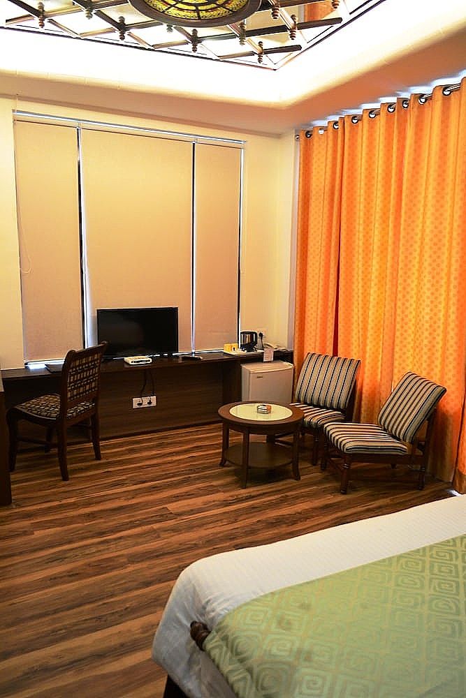 Hotel Centre Point Restaurant & Bar Deluxe Room 6