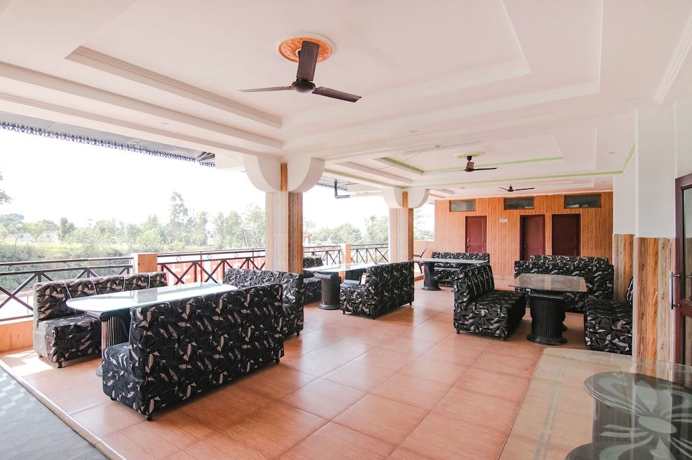 undefined Fabhotel Prime Wonder World Resort 9