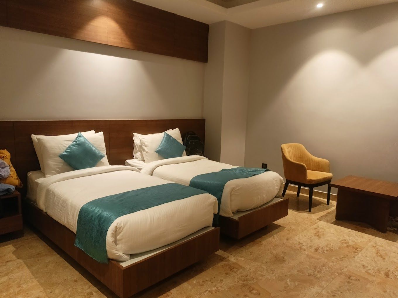 Hotel Raj Meridian Studio room 2