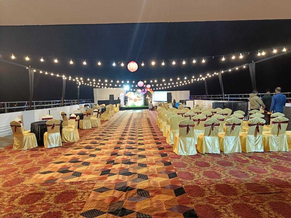 undefined Hotel Golden Orchid 8