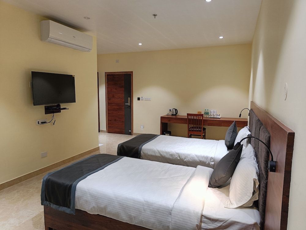undefined Hotel Golden Orchid 9