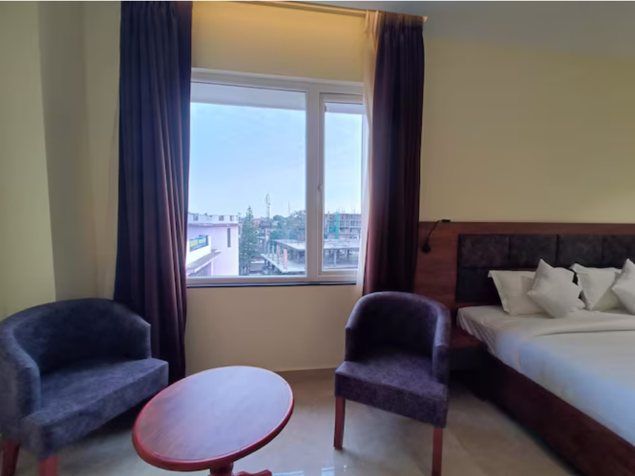 Hotel Golden Orchid DELUXE AC 4