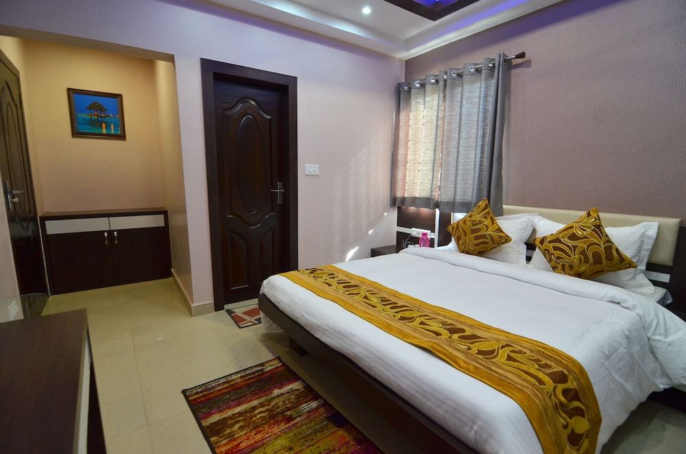 undefined Tulip Residency-A Boutique Stay 8