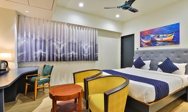 FabHotel Prime Empyrean Deluxe Room 4