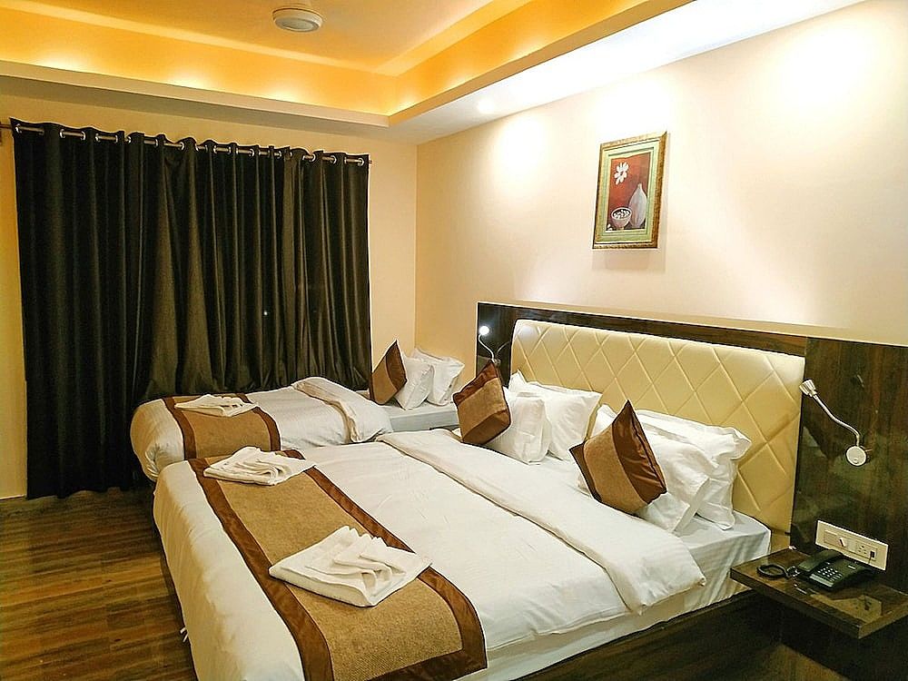 Goroomgo Zimkhang Guest House Gangtok Deluxe Double Room 4