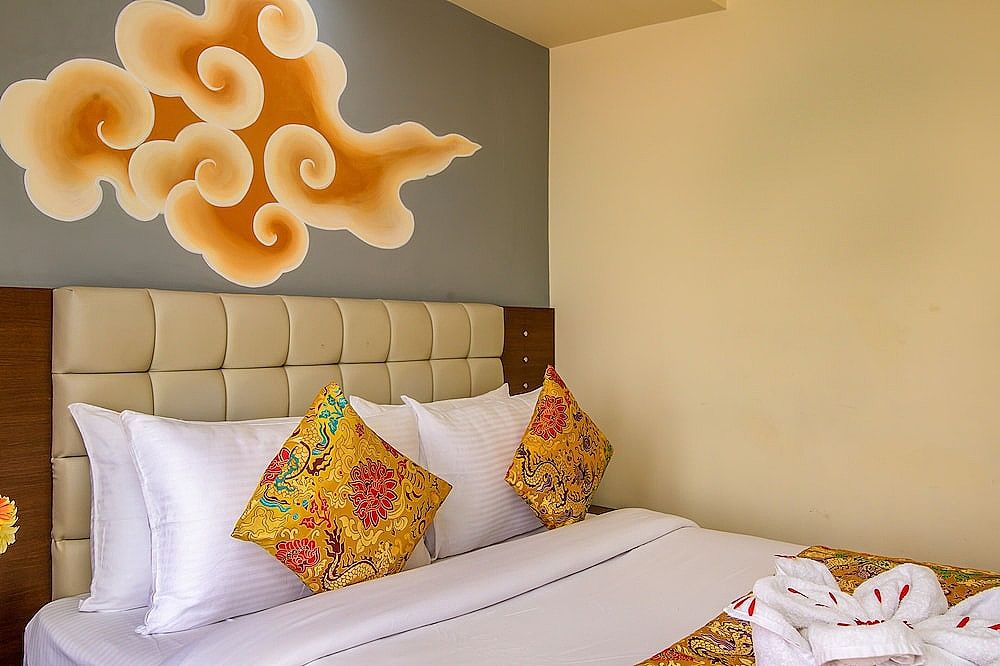 Muscatel Grand Silkroute 300 Mts MG Marg Standard Room 10