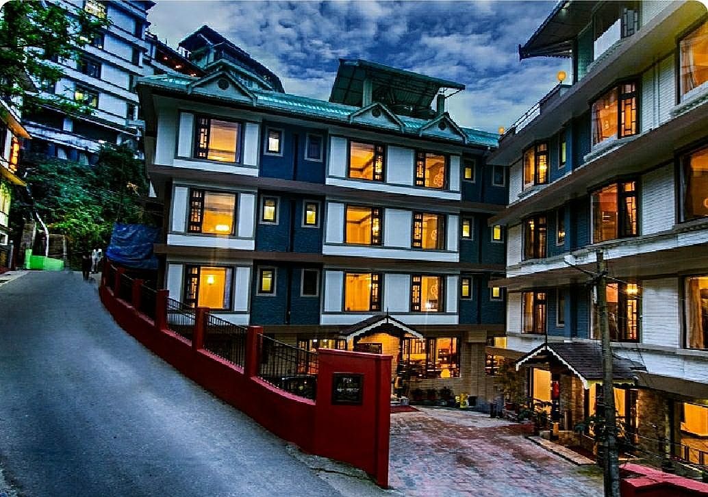 Muscatel Grand Silkroute 300 Mts MG Marg Standard Room 16