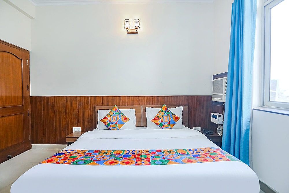 undefined FabHotel Hexa Ghaziabad 9