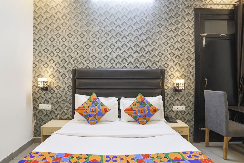 undefined FabHotel The Diamond 9