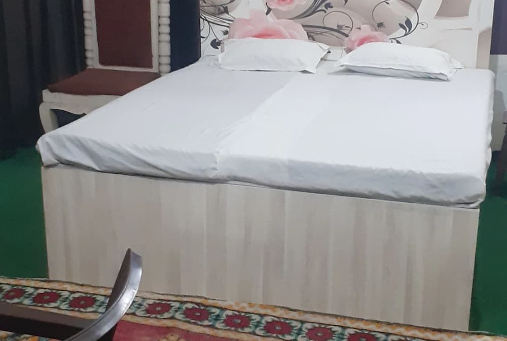 undefined Goroomgo Fish King's Gorakhpur 8