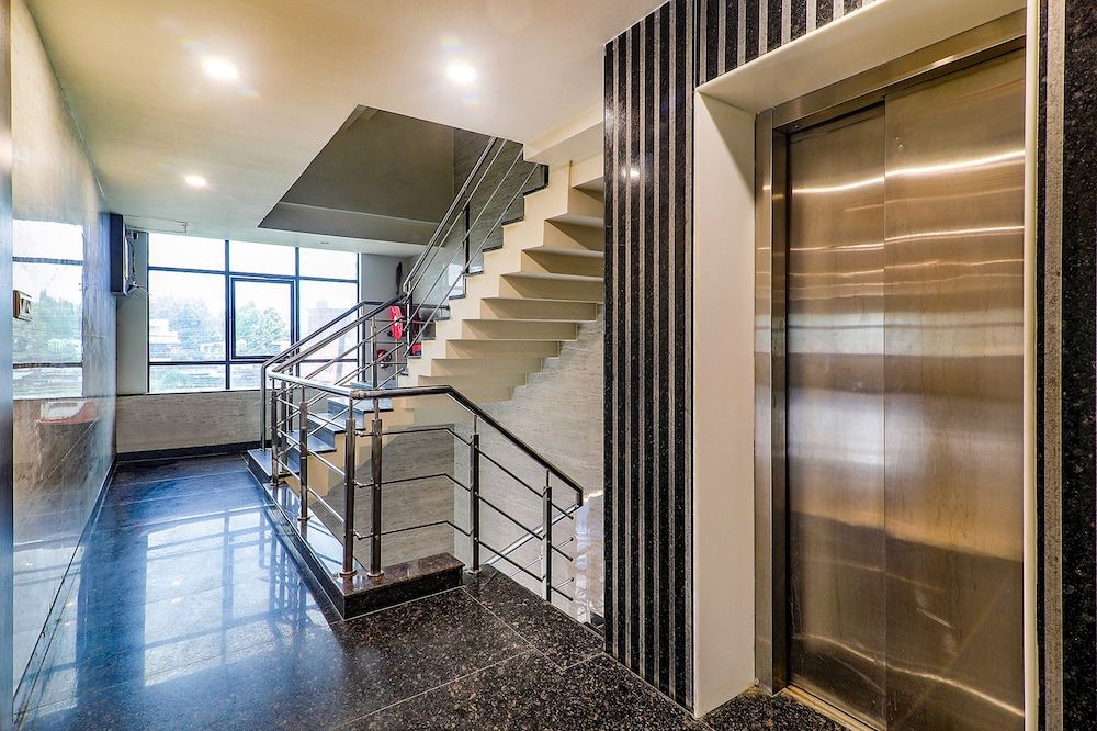 undefined FabHotel Rudra Inn & Cafe I 8