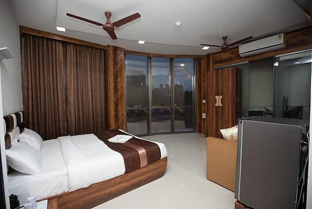 undefined Goroomgo Avirahi Mumbai 7