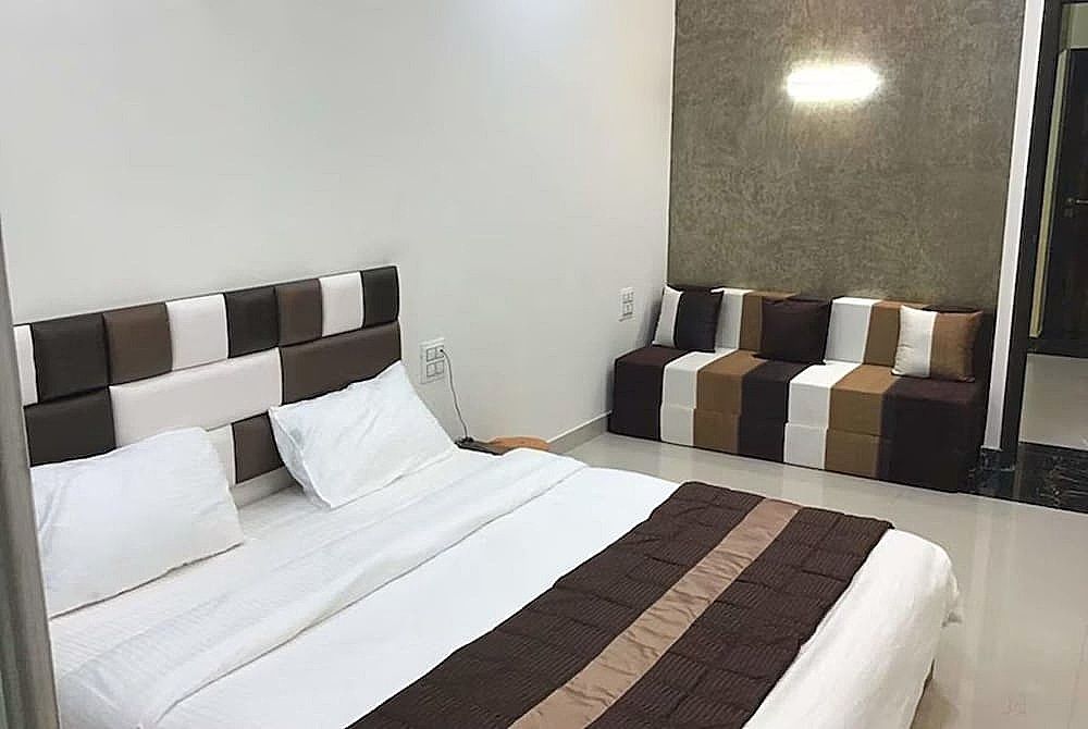 undefined Goroomgo Avirahi Mumbai 9