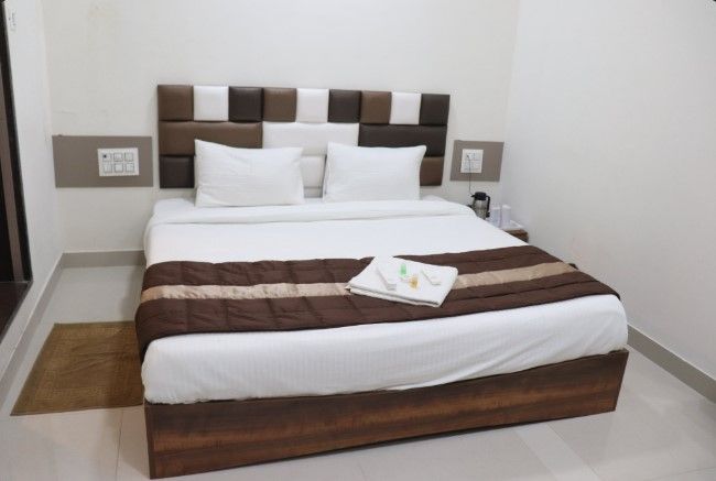 undefined Goroomgo Avirahi Mumbai 4