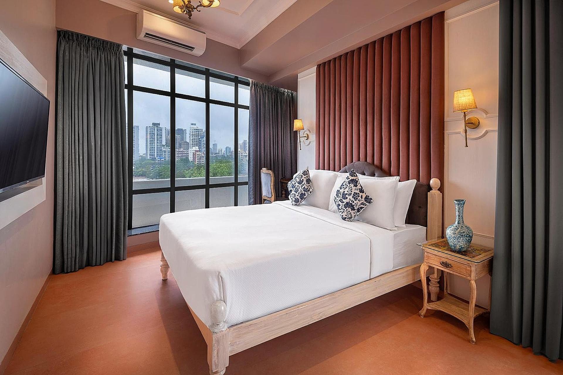 Superior Room - City View