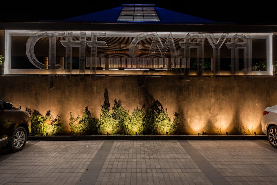 Across the road from Session court & near ATM, caf����, Mangat hospital pharmacy, temple, church, retail liquor store.