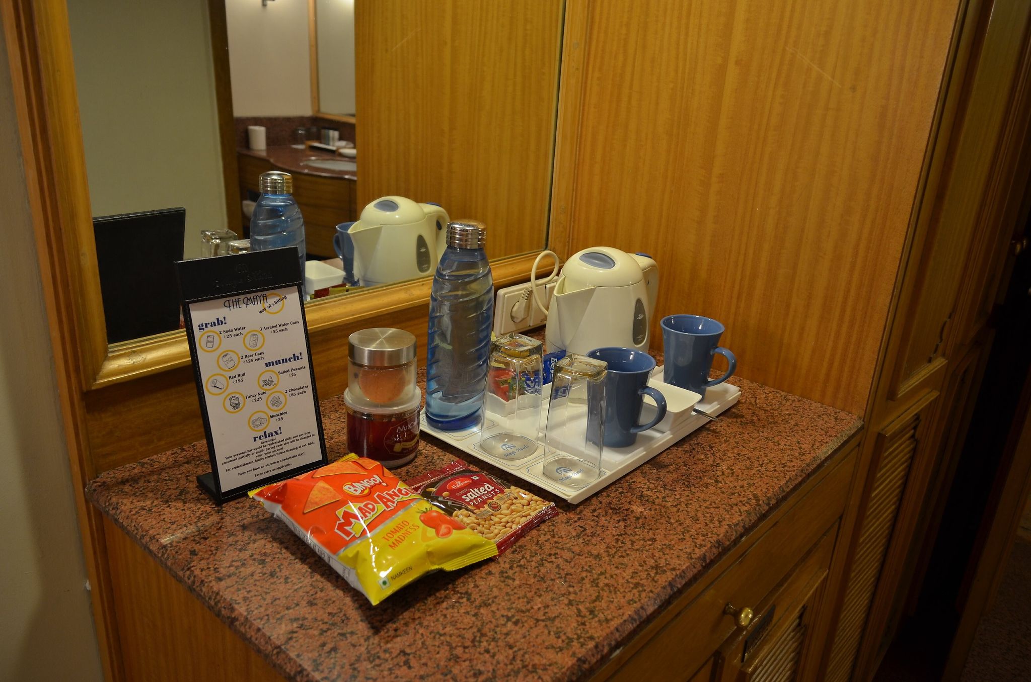 The Maya Hotel Jalandhar Deluxe Room with Two Single Beds 7