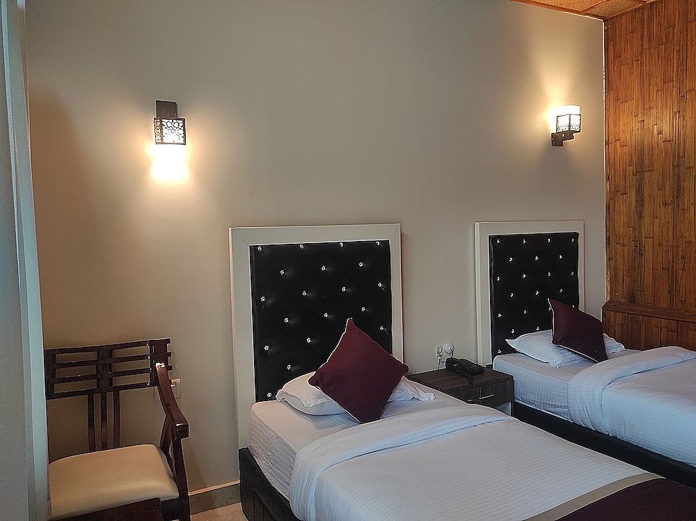 Chang's Resort Basic Room, 1 King Bed 2