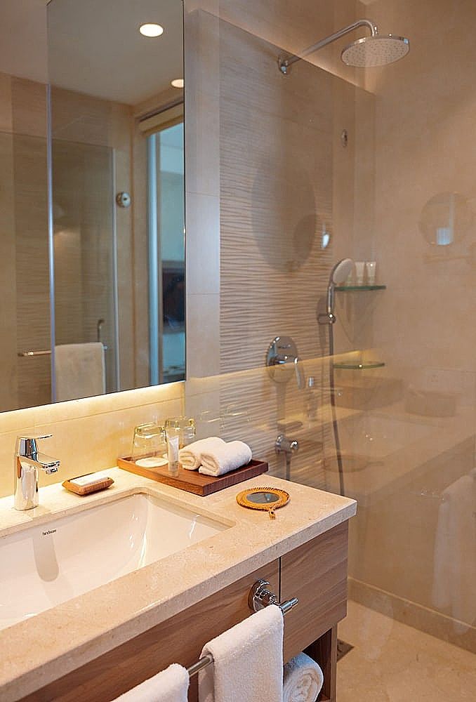 The Greenwood Guwahati Luxury Twin Room 2