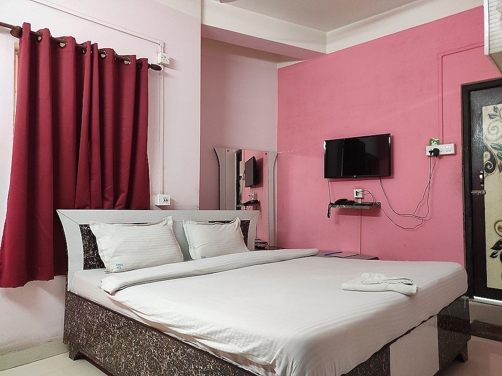 undefined Sawkmie Hotel