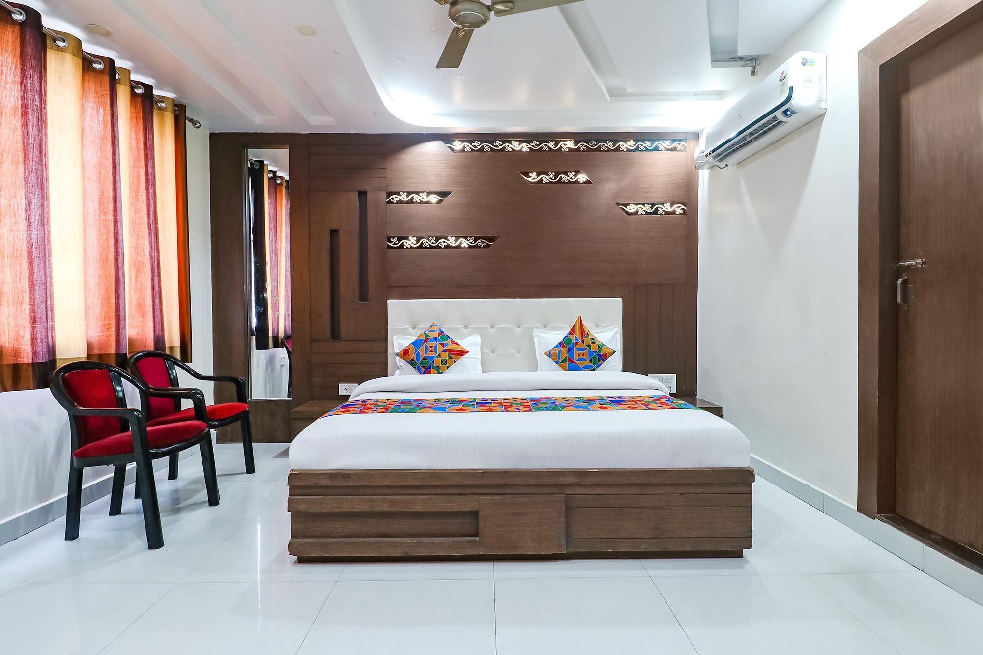 FabHotel Nandgiri Palace Guest Room