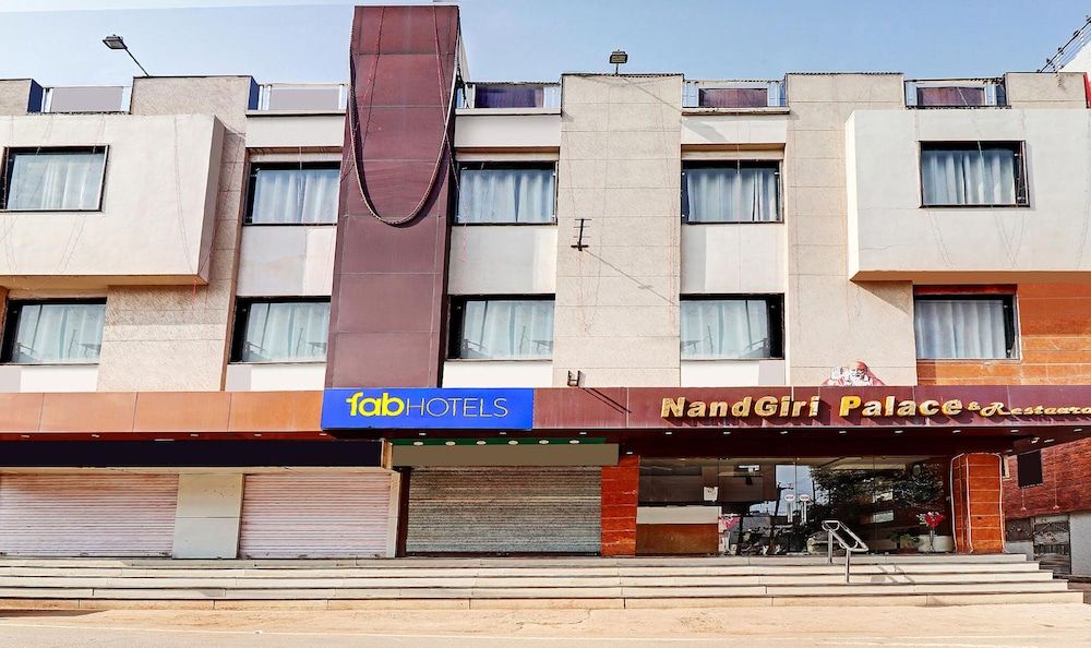undefined FabHotel Nandgiri Palace 3