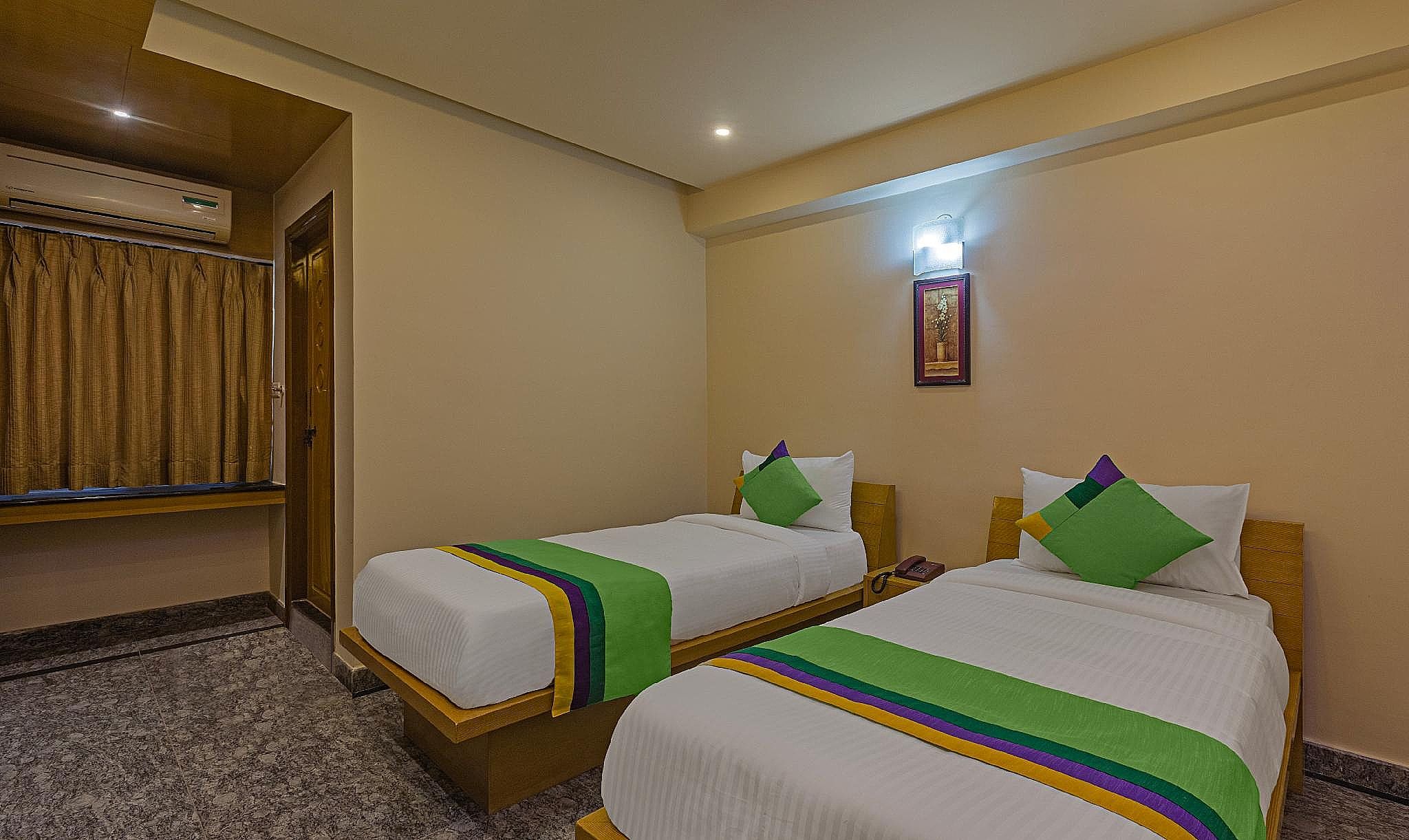 Itsy Hotels Kruthika Inn Deluxe Double or Twin Room