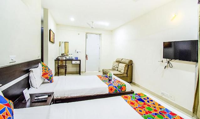  FabHotel Pride Inn Premium Room 3