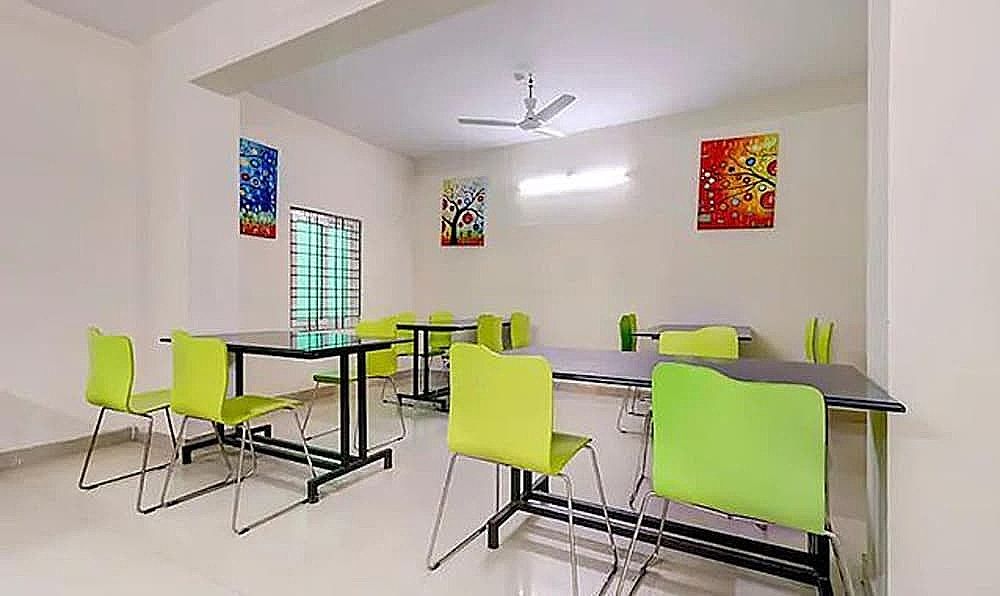 undefined FabHotel Broholic 7