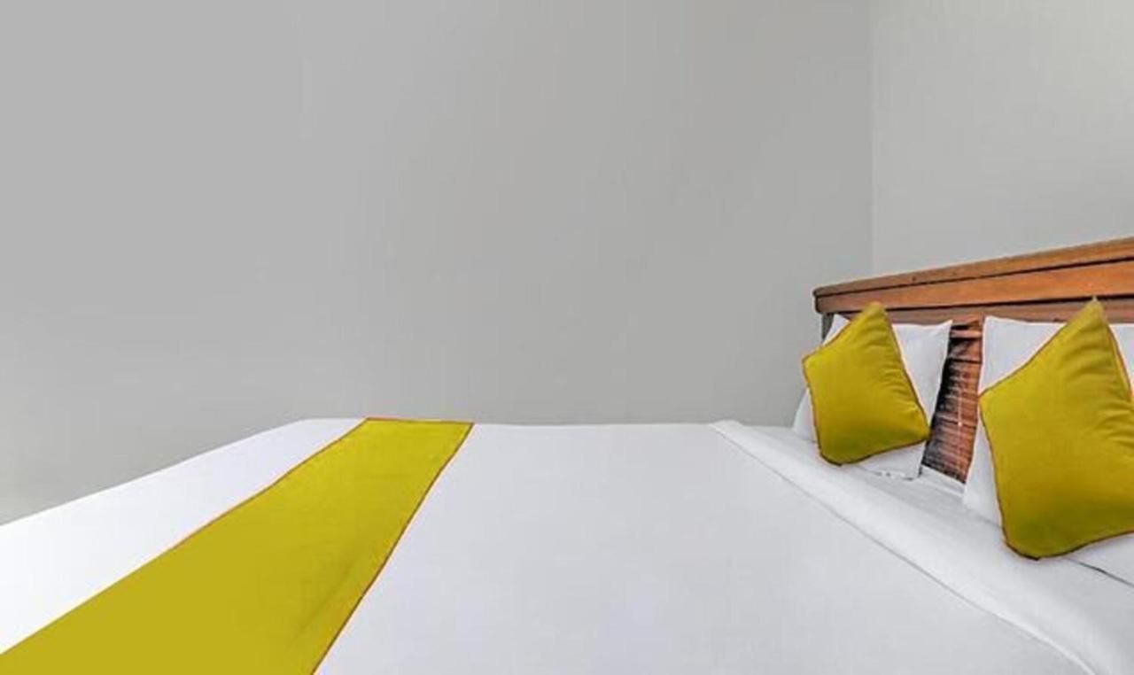 undefined FabExpress Town Home 10