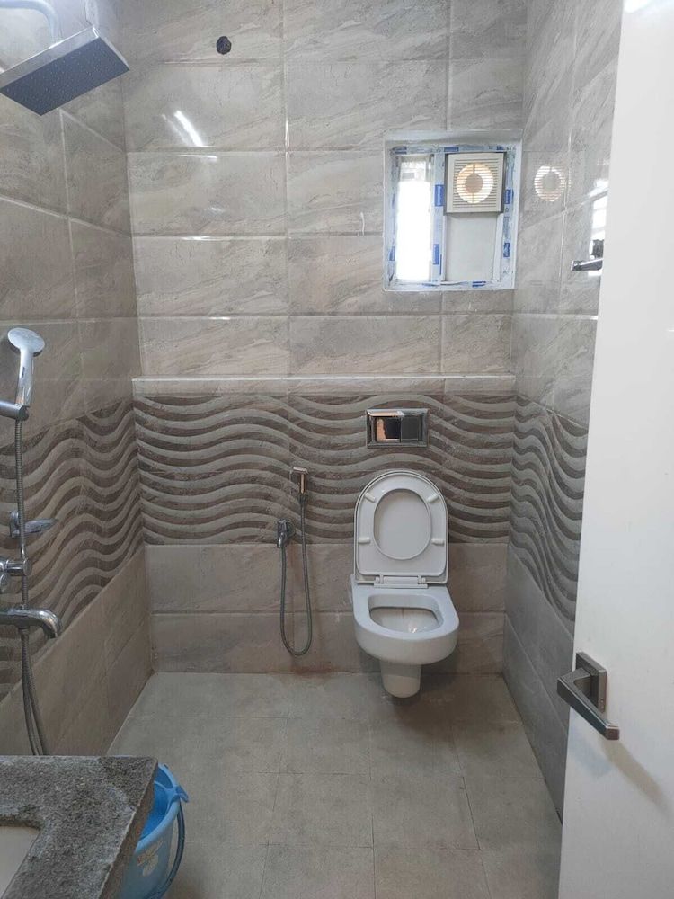 iROOMZ Ekasila Suites Deluxe Room 9