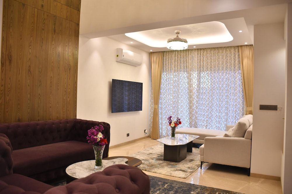 Luxury House in Hyderabad With Chef and Driver House 30