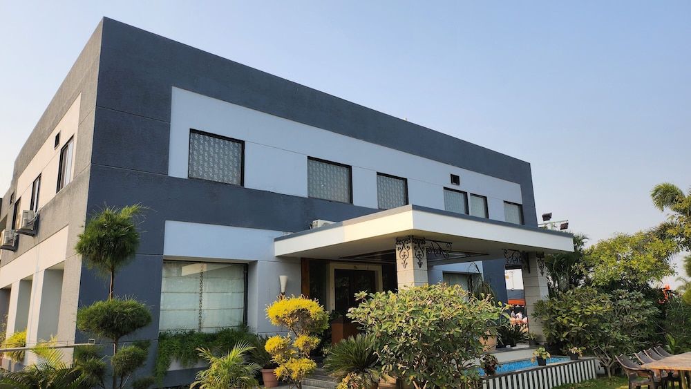 undefined 7th Cloud Resorts by Aceotel