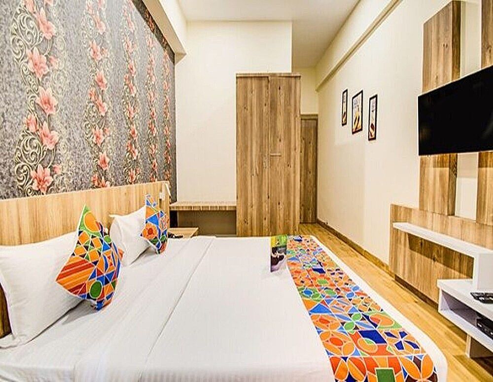 undefined Fabhotel Prime Om Epic 8